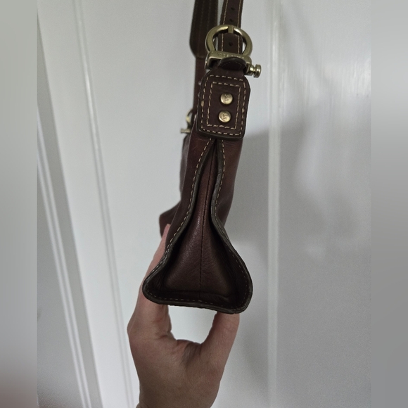 Liz claiborne brown leather purse - Picture 9 of 9